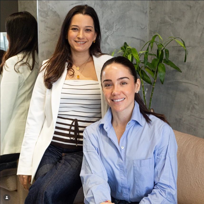 Fernanda Prates e Joanna Costa, fundadoras da Start Neuroinclusiva
